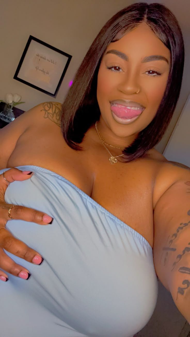 So Fine Girls App Screenshot 2 - Hot curvy girls collection